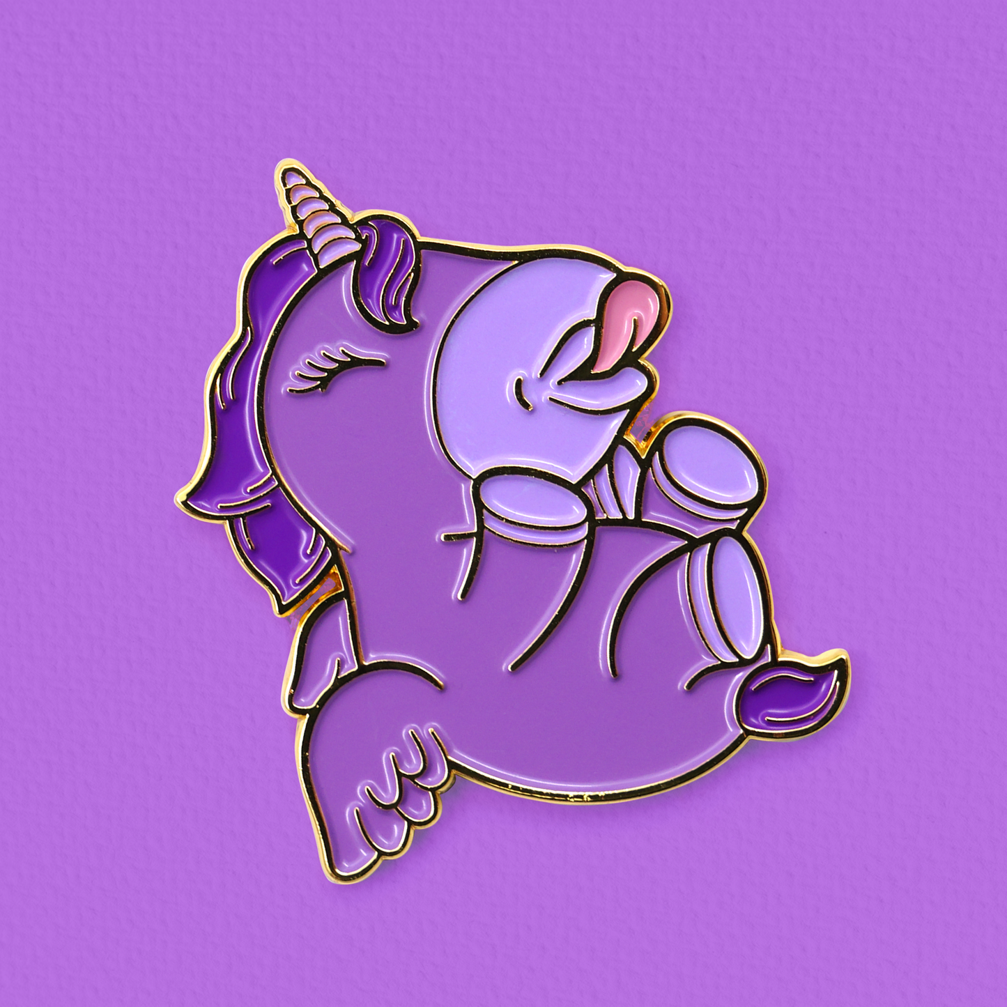 Karma Lilac - Großer Emaille Pin